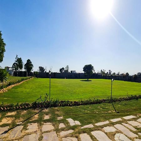 The Rustic Villa, A Stay With Luxuries Amenities And Exotic Nature Jaipur Eksteriør bilde